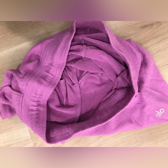 Alo Yoga daze shorts - Picture 5 of 8